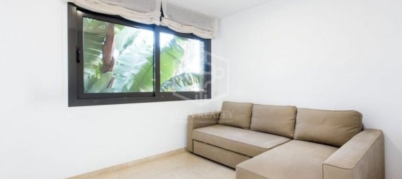 Вилла с 6 спальнями в Гава, Испания № 7381 25