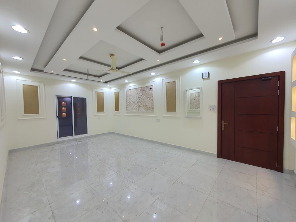4 bedrooms Apartment in Al Hidd, Bahrain No. 1285