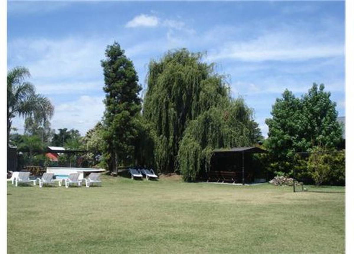  Land in Malvinas Argentinas, Argentina No. 115681