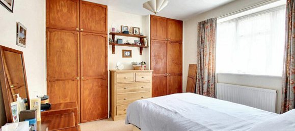 3 bedrooms House in Hayes, United Kingdom No. 5069 7