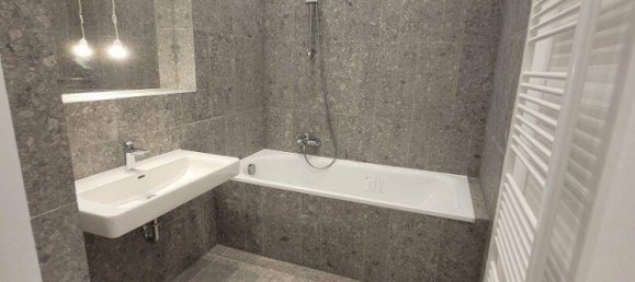 2-salle Appartement à Alsergrund, Austria No. 182299 2