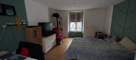 4 Schlafzimmer Haus in Montmedy, France, Nr. 213924 15