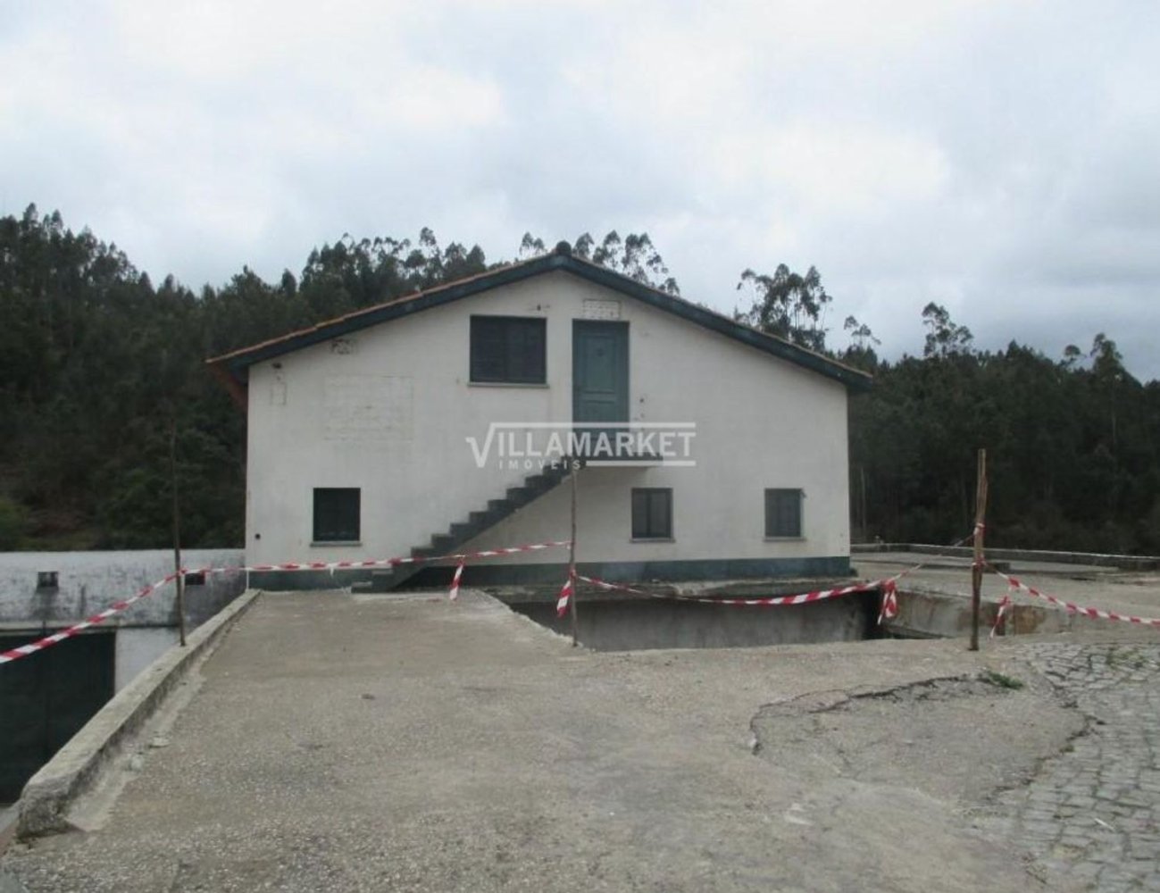 877m² Warehouse in Alvaiazere, Portugal No. 92482