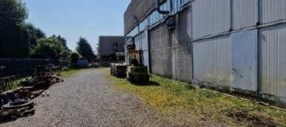 Entrepôt à Aicurzio, Italy 3480m² No. 221605 11