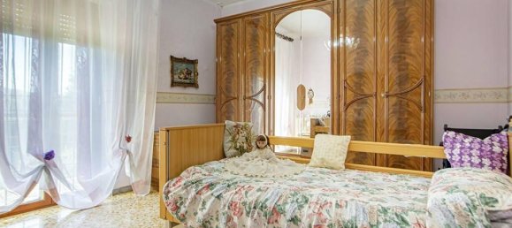 Apartamento de 3 divisões em Poli, Italy N.º 30932 57