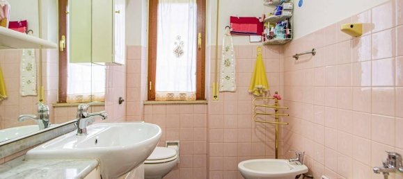 Apartamento de 3 divisões em Poli, Italy N.º 30932 51