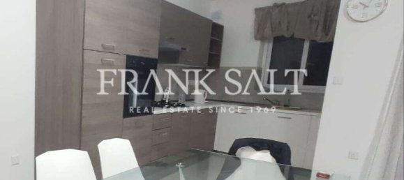 2 bedrooms Apartment in Luqa, Malta No. 8223 2