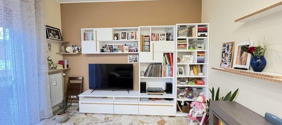 Studio in Buccinasco, Italy No. 130786 2