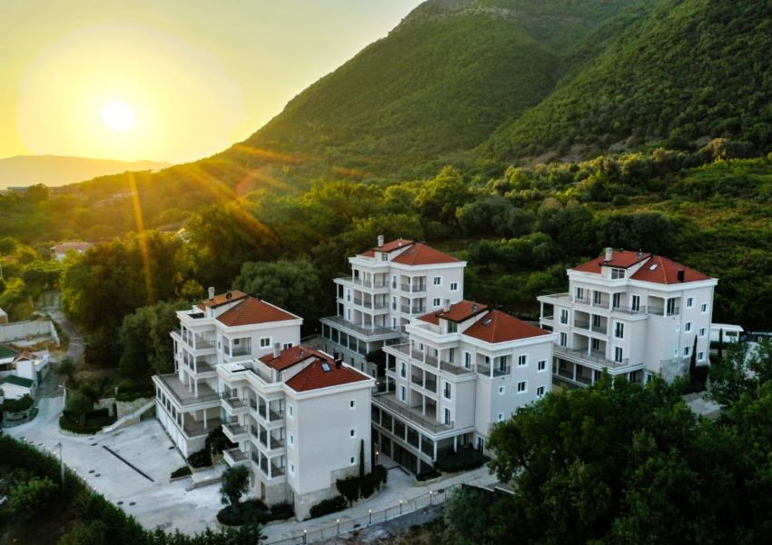 2 chambres Appartement à Herceg Novi, Montenegro No. 111