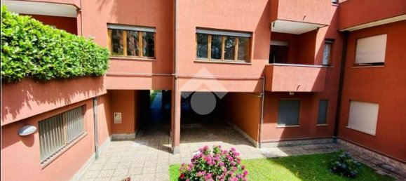 Квартира с 3 спальнями в Комо, Италия № 313807 2