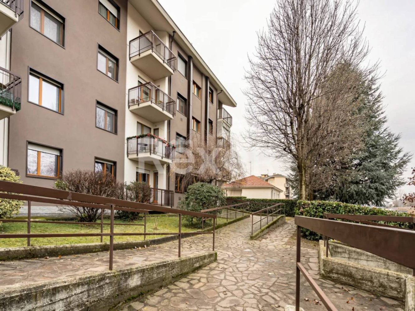 3 bedrooms Apartment in Rivoli, Italy No. 53279