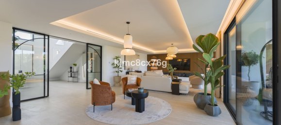6 bedrooms Villa in Marbella, Spain No. 146269 4