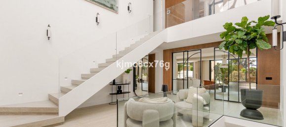 6 bedrooms Villa in Marbella, Spain No. 146269 2