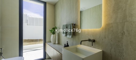 6 bedrooms Villa in Marbella, Spain No. 146269 15