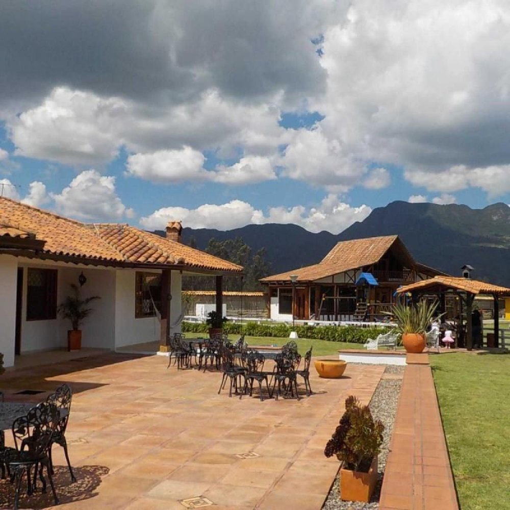 Дом с 4 спальнями в Кундинамарка, Колумбия № 6201