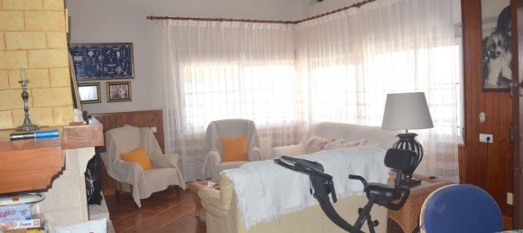 6 bedrooms House in Guardamar del Segura, Spain No. 185973 4