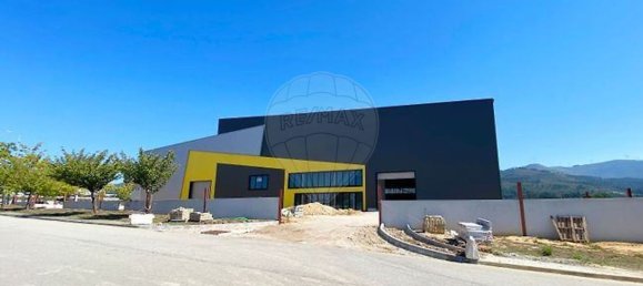 Almacén en Valenca, Portugal 4318 m² No. 50738 9