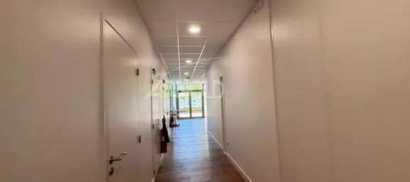 مكتب في Nantes, France 1228متر مربع رقم 290114 8