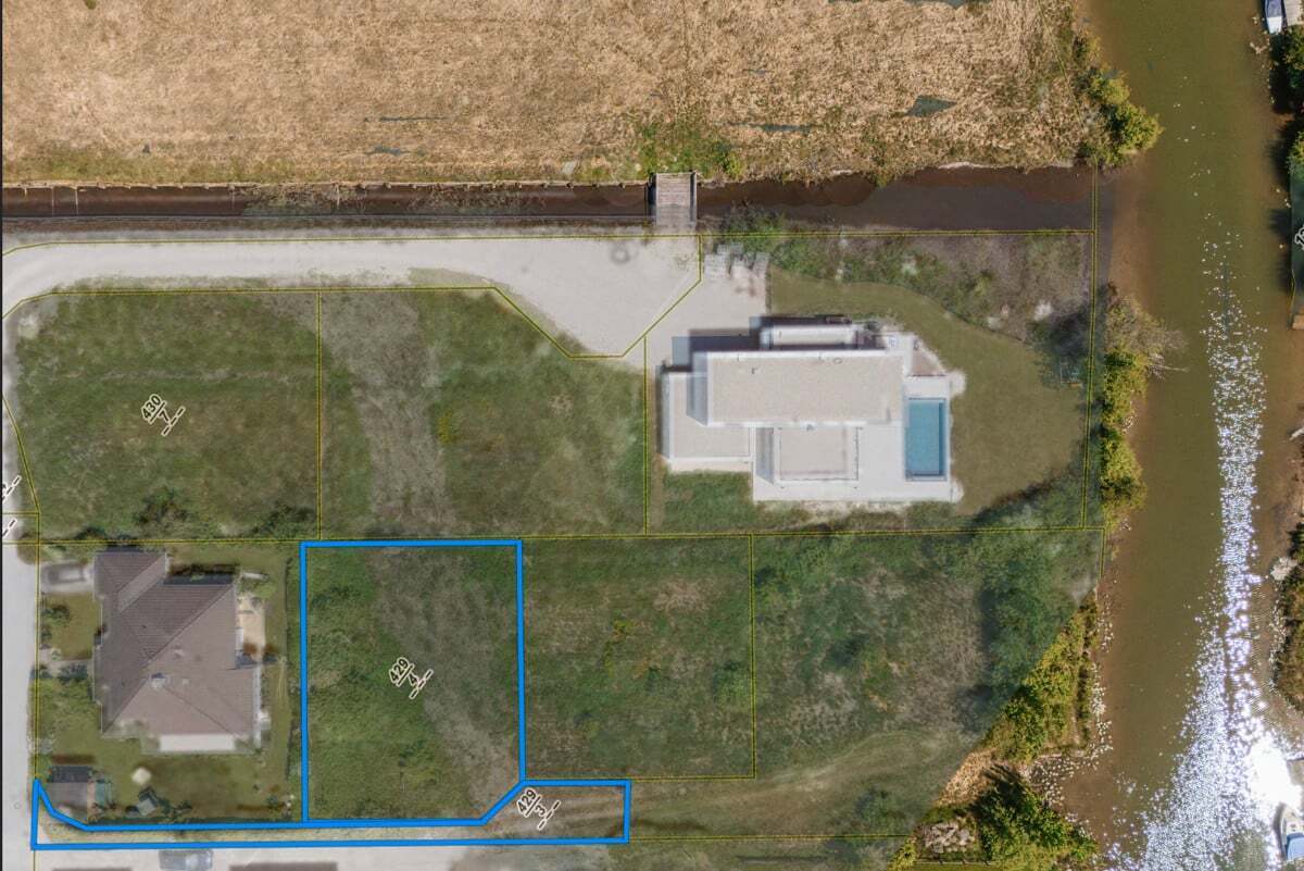 Terreno en Seekirchen am Wallersee, Austria 573 m² No. 162497