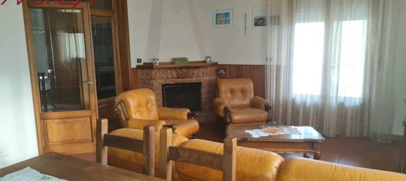 3 bedrooms House in Sillano Giuncugnano, Italy No. 62132 4