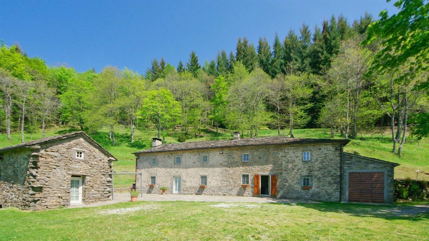 10 bedrooms House in Abetone Cutigliano, Italy No. 335965