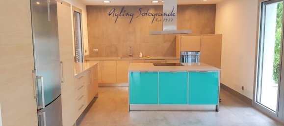 5 غرف نوم منزل في Cadiz, Spain رقم 29204 34