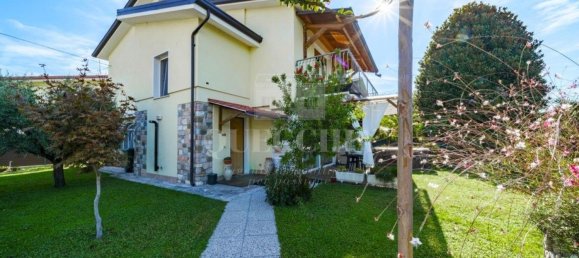 6-Zimmer Villa in Peschiera del Garda, Italy, Nr. 229883 3