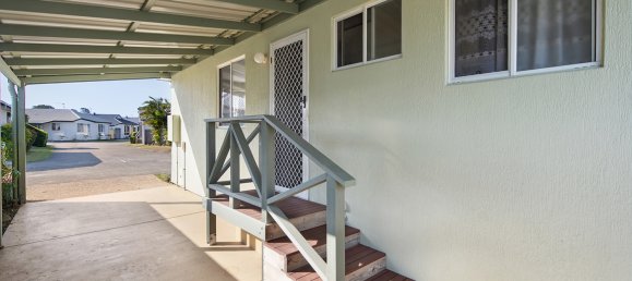 Casa de 3 dormitorios en Coombabah, Australia No. 382 11