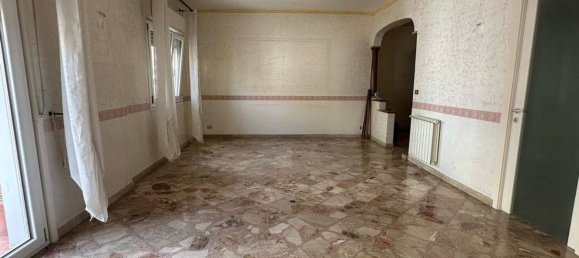 5 Schlafzimmer Wohnung in Palermo, Italy, Nr. 376643 5