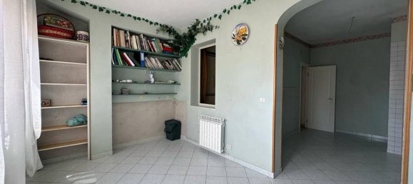 5 Schlafzimmer Wohnung in Palermo, Italy, Nr. 376643 17
