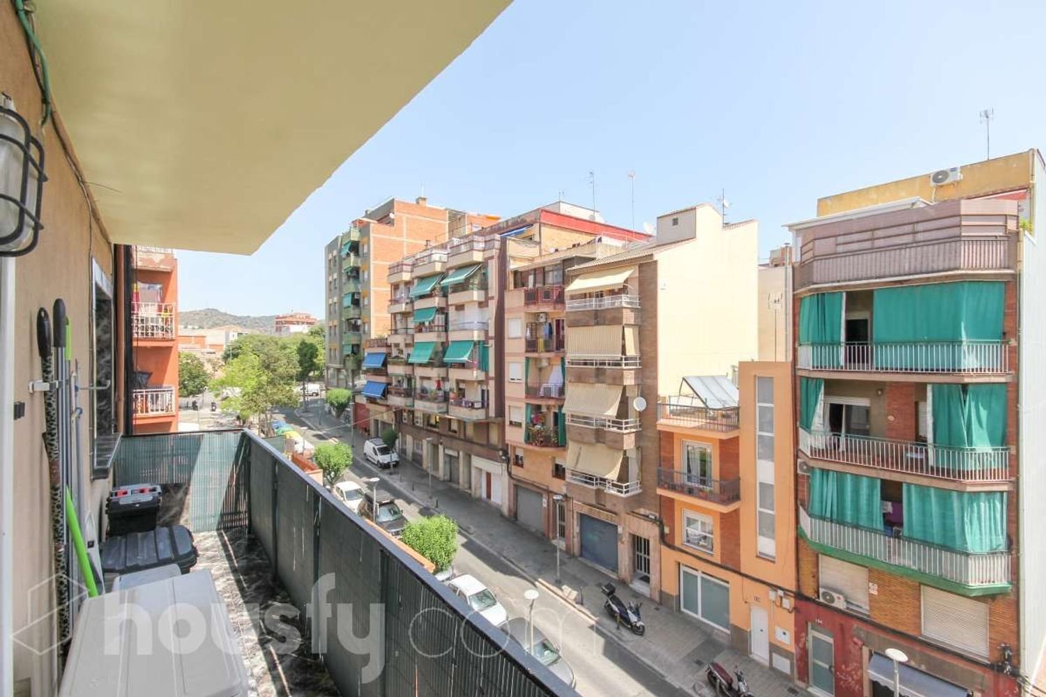 Apartamento de 3 dormitorios en Badalona, Spain No. 156289