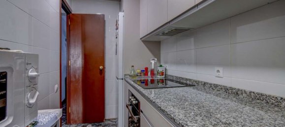 Apartamento de 3 dormitorios en Badalona, Spain No. 156289 22
