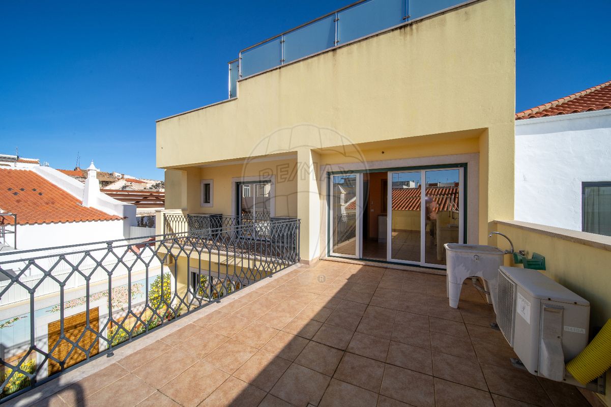 4 bedrooms House in Lagoa, Portugal No. 16984