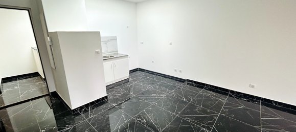 16 rooms Building in Noisy-le-Grand, France No. 173652 17