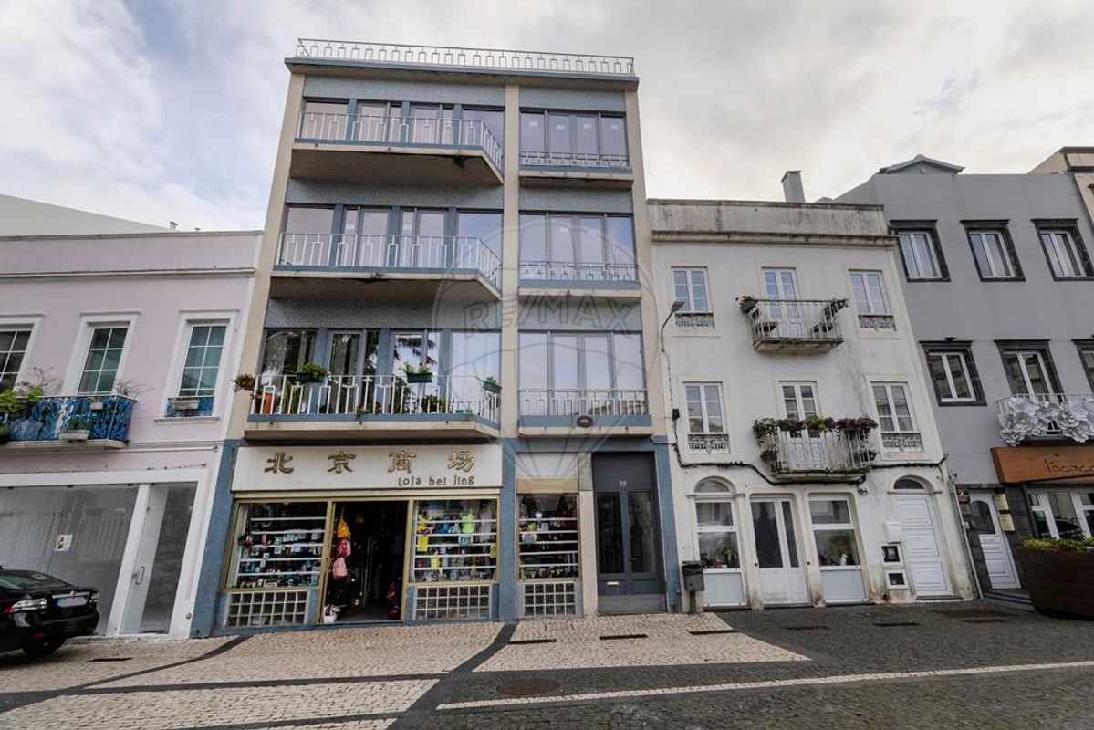 Gebäude in Ponta Delgada, Portugal 960m², Nr. 69759