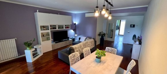 2 bedrooms Apartment in Gallarate, Italy No. 363550 2