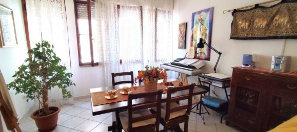 4 Schlafzimmer Wohnung in Massa, Italy, Nr. 327204 3