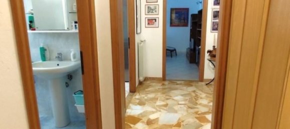 4 Schlafzimmer Wohnung in Massa, Italy, Nr. 327204 24