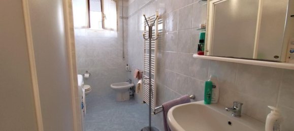 4 Schlafzimmer Wohnung in Massa, Italy, Nr. 327204 18