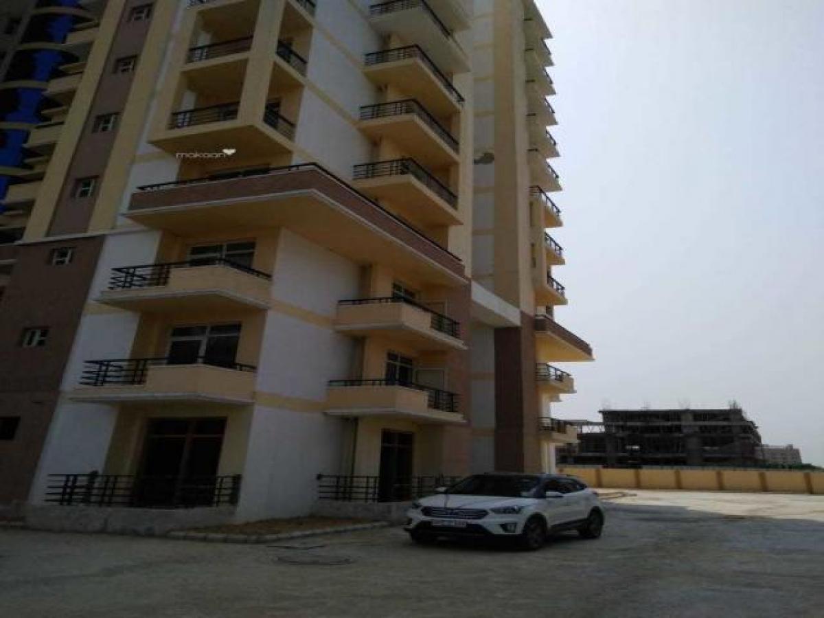 2 bedrooms House in Lucknow, India No. 1751