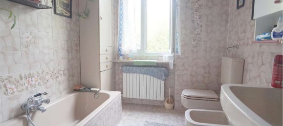 8-Zimmer Haus in Moncucco Torinese, Italy, Nr. 224120 22