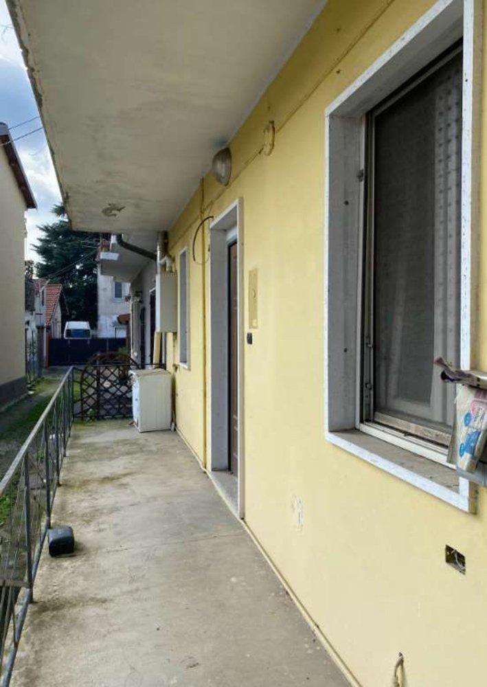 Квартира с 2 комнатами в Гарбаньяте Миланезе, Италия № 219848