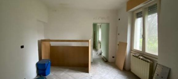 Квартира с 2 комнатами в Гарбаньяте Миланезе, Италия № 219848 2