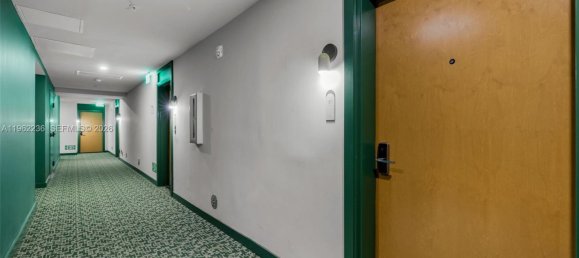 1 Schlafzimmer Gewerbliche Immobilien in Miami, USA, Nr. 615671 2