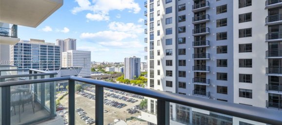 1 Schlafzimmer Gewerbliche Immobilien in Miami, USA, Nr. 615671 3