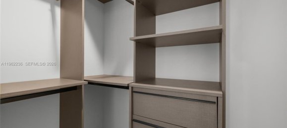 1 Schlafzimmer Gewerbliche Immobilien in Miami, USA, Nr. 615671 4