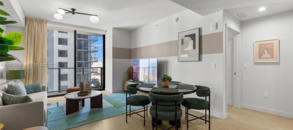 1 Schlafzimmer Gewerbliche Immobilien in Miami, USA, Nr. 615671 10