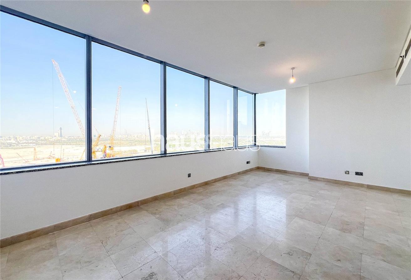 2 bedrooms Apartment in DIFC, UAE No. 100114