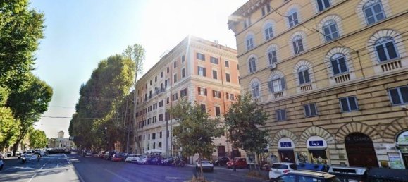 2 rooms Apartment in Rome, Italy No. 279893 10