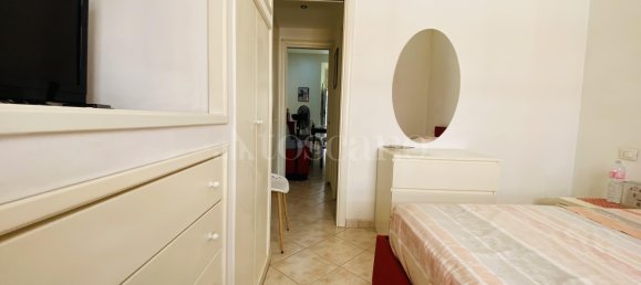 2 rooms Apartment in Rome, Italy No. 279893 7